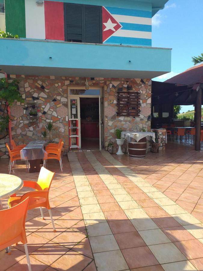 Affittacamere El Mojito Calopezzati Exteriér fotografie
